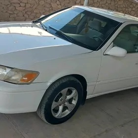 Toyota Camry 2000