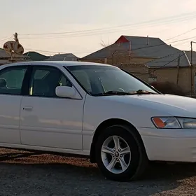 Toyota Camry 1999