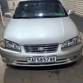 Toyota Camry 1998