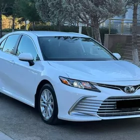 Toyota Camry 2022