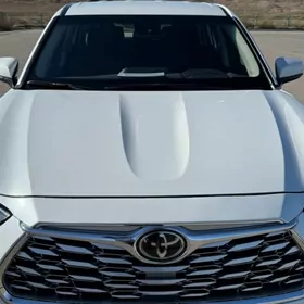 Toyota Highlander 2022