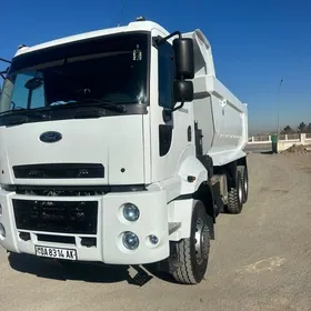 Ford Cargo 3535D 2015