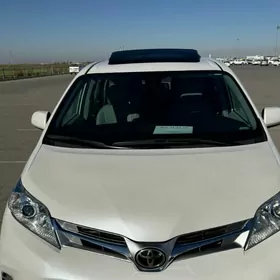 Toyota Sienna 2020