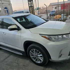 Toyota Highlander 2019