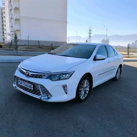 Toyota Camry 2018