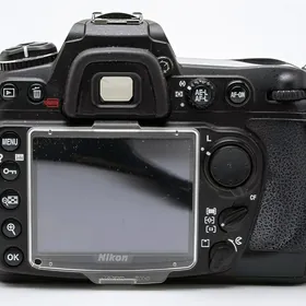 NIKON D300