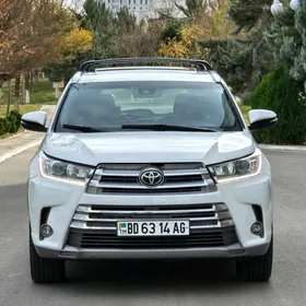 Toyota Highlander 2019