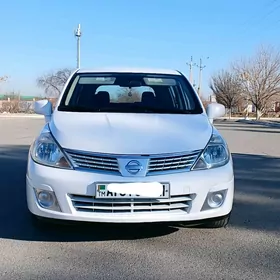 Nissan Versa 2010