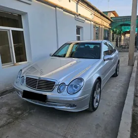 Mercedes-Benz E320 2003