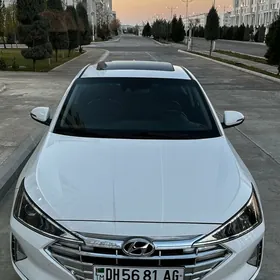 Hyundai Elantra 2019