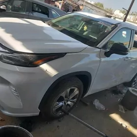 Toyota Highlander 2020