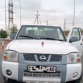 Nissan Navara 2014