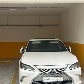 Lexus ES 350 2019