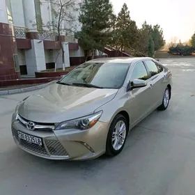 Toyota Camry 2017