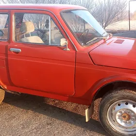 Lada Niva 1985