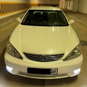 Toyota Camry 2004