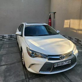 Toyota Camry 2016