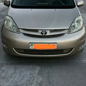 Toyota Sienna 2006