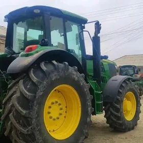 John Deere 2022