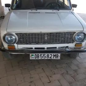 Lada 2104 1987