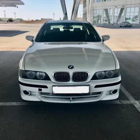 BMW E39 2001