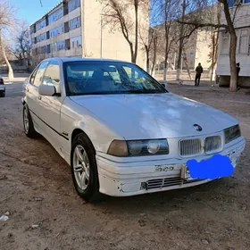 BMW 320 1992