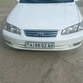 Toyota Camry 1999