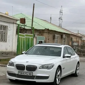 BMW 740 2011