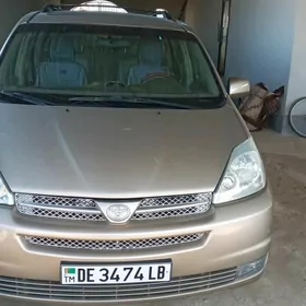 Toyota Sienna 2004