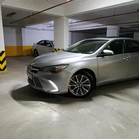 Toyota Camry 2015