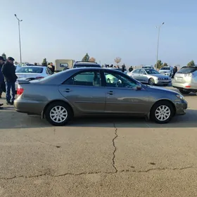 Toyota Camry 2005