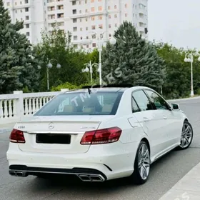 Mercedes-Benz E-Class 2010