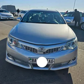 Toyota Camry 2013