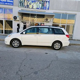 Toyota Sienna 2005