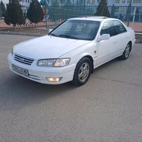 Toyota Camry 2000