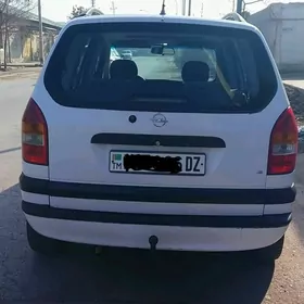 Opel Zafira 2002