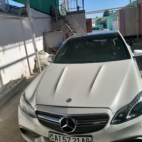 Mercedes-Benz E350 2011