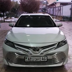 Toyota Camry 2020