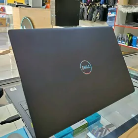 DELL i5 10gen/8RAM/256SSD