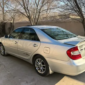 Toyota Camry 2004