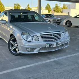 Mercedes-Benz E350 2005