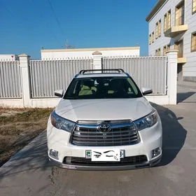 Toyota Highlander 2016