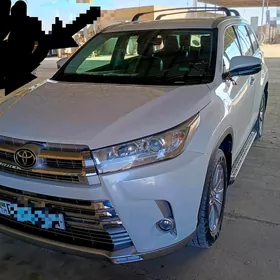 Toyota Highlander 2019