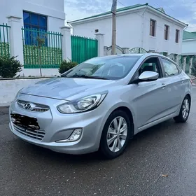 Hyundai Accent 2014