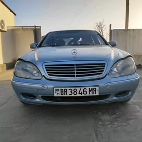 Mercedes-Benz S-Class 2002