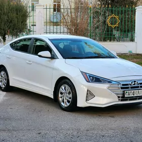 Hyundai Elantra 2019