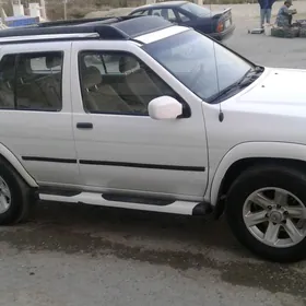 Nissan Pathfinder 2002