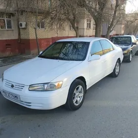 Toyota Camry 1997