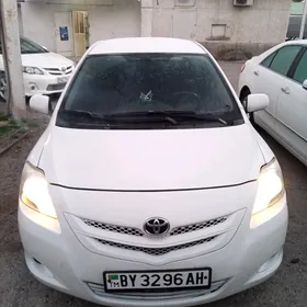 Toyota Yaris 2010