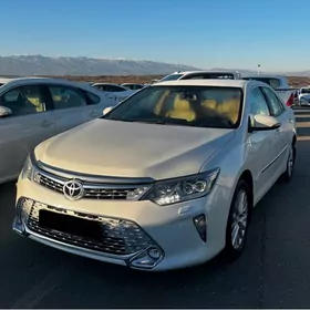 Toyota Camry 2016